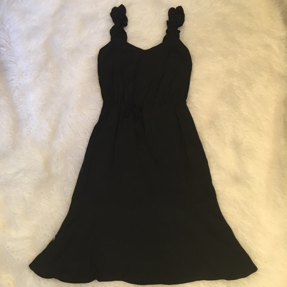 Who What Wear | Black Ruffle Strap Tie Waist Dress - Picture 3 of 8